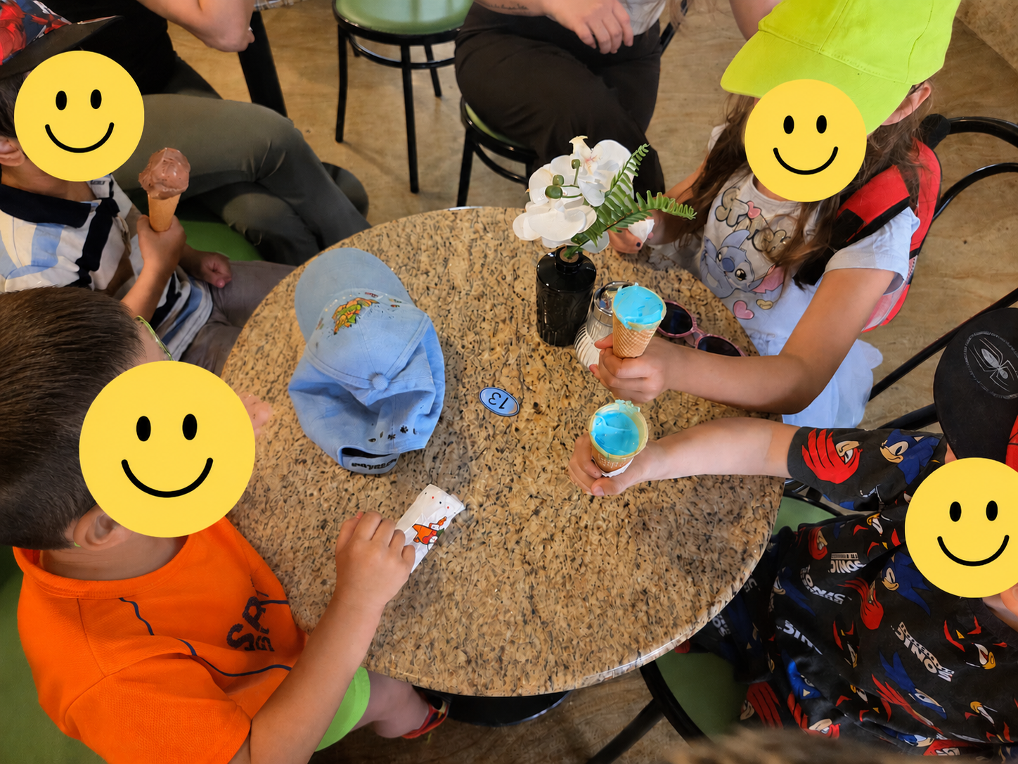 Bunte Eisspaß-Runde im Café | St. Christophorus